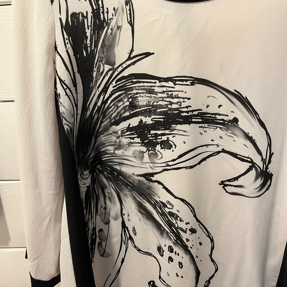 Floral Contrast Blouse – Rinascimento – Made in Italy size M - Picture 10 of 10